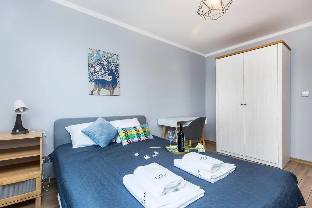 Serene Apartment In The City Center - By Upstairs Krakow
